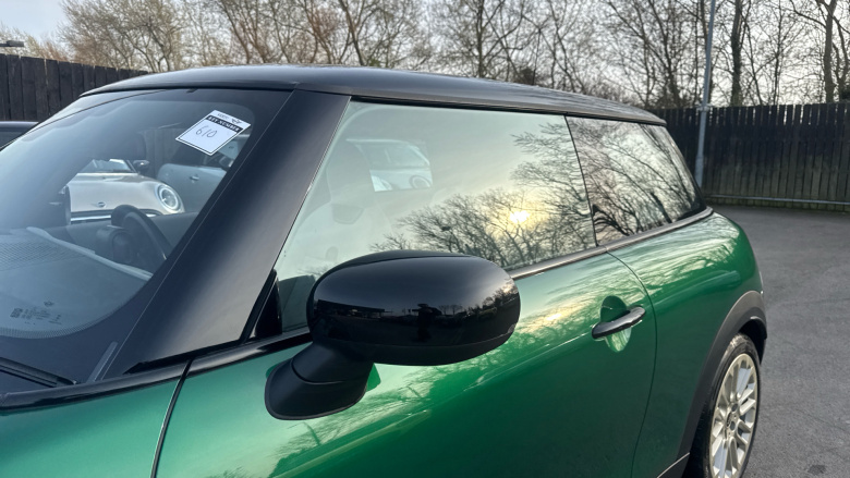 MINI Cooper 1.5 C Exclusive 3dr Auto Petrol Hatchback